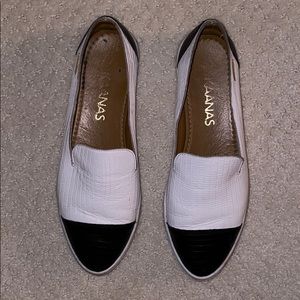 Anthropologie Kaanas Senegal Flats Size 39